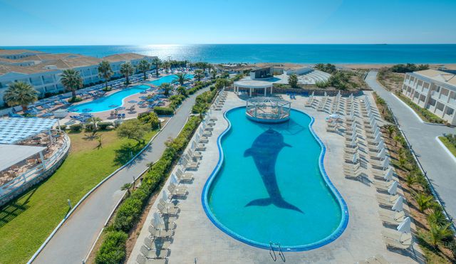 Aquis Sandy Beach, Agios Georgios Argyradon