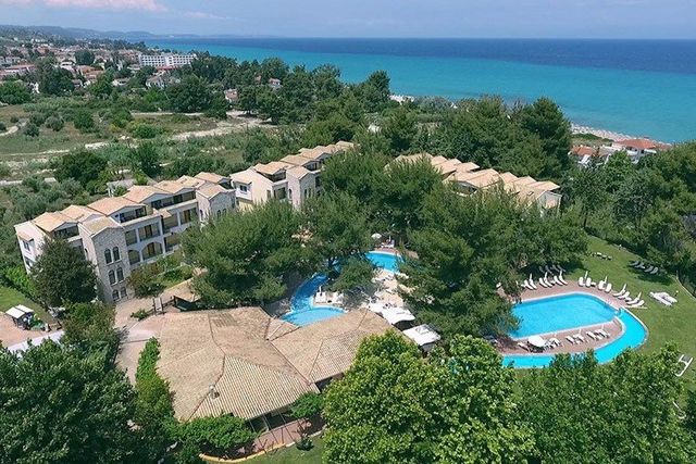 Lesse Hotel, Halkidiki