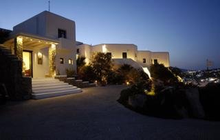 Tharroe Of Mykonos Hotel, Vryssi