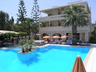 Sunny Suites Hotel, Maleme