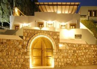 Petra Hotel & Suites, Patmos