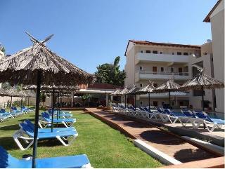 Sunday Hotel, Ialisos