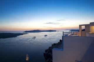 Adamant Suites Hotel, Fira