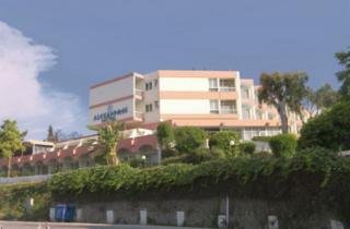 Alexandros Hotel, Perama