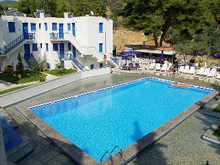 Cascade Studios, Poros