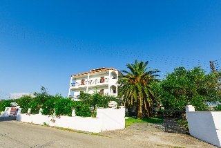 Bruskos Hotel, Agios Georgios Argyradon