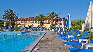 Egrypos Pension Hotel, Petriti