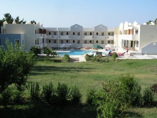 Olga's Paradise Hotel, Psalidi