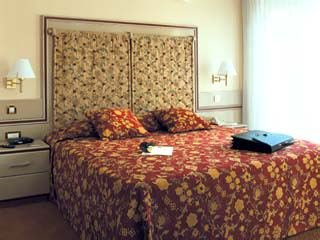 Holiday Suites Hotel, Atena