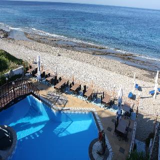 Pebble Beach Hotel, Plomari