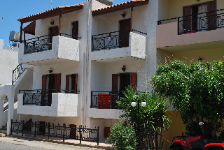 Koula Apartments, Stalis