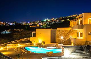 Moonlight Apartments, Fira