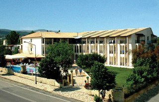 Silver Beach Hotel And Annexe Apartments, Roda