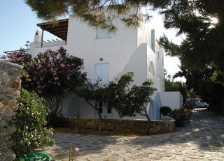 Eleni's Hotel, Ornos Beach