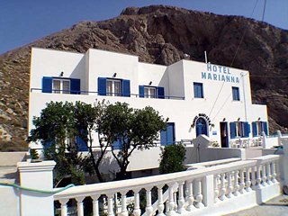 Marianna Hotel, Perissa