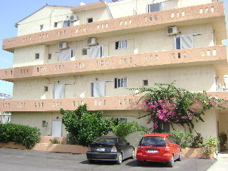 Australia Hotel, Amoudara